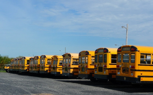 Il faut respecter les normes en vigueur concernant les autobus scolaires