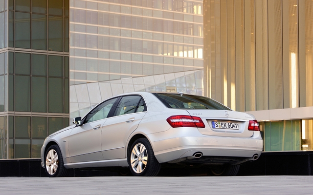 Mercedes-Benz E350 BlueTEC