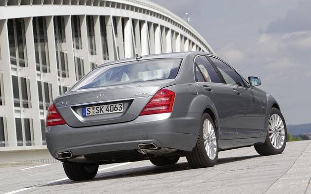 Mercedes-Benz S350 BlueTEC