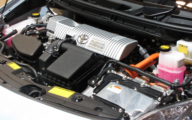 Toyota Prius Plug-in Hybrid (à venir)