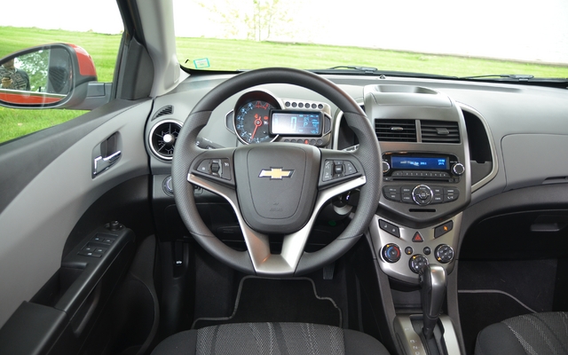 Chevrolet Sonic LT 2012