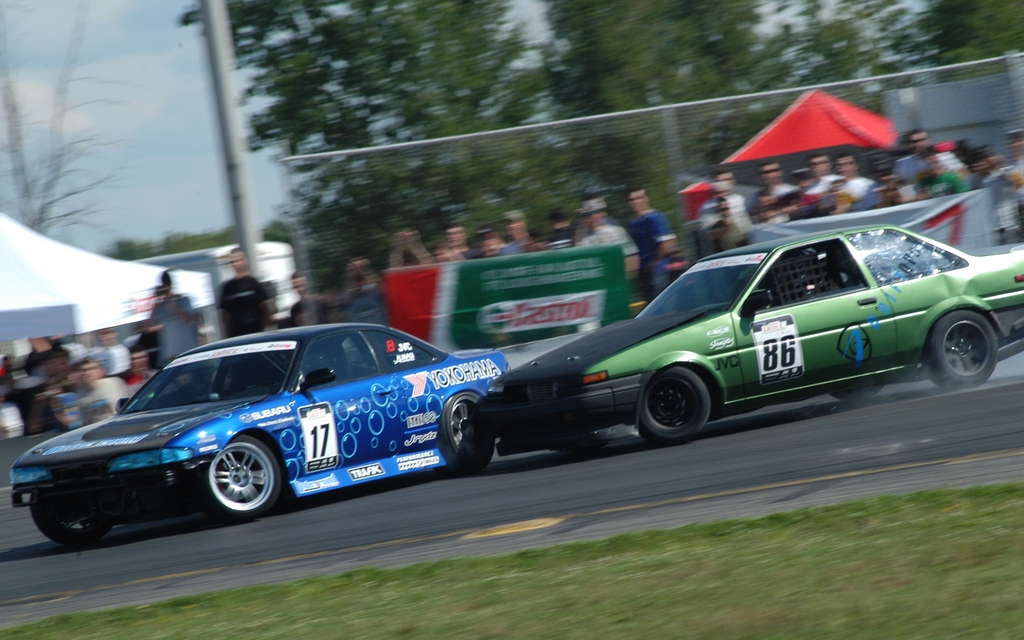 Drift, puissance et "show de boucane".