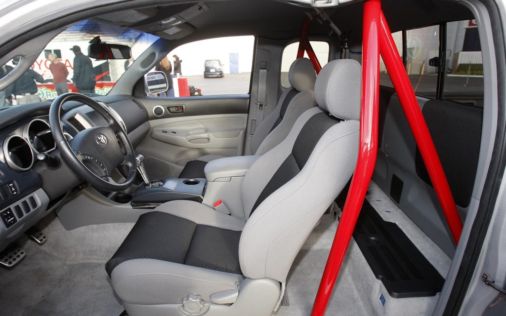 Toyota Tacoma X-Runner RTR