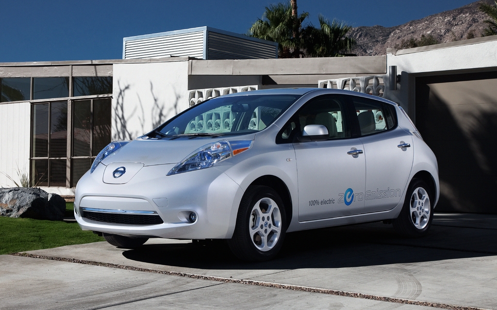 Nissan LEAF