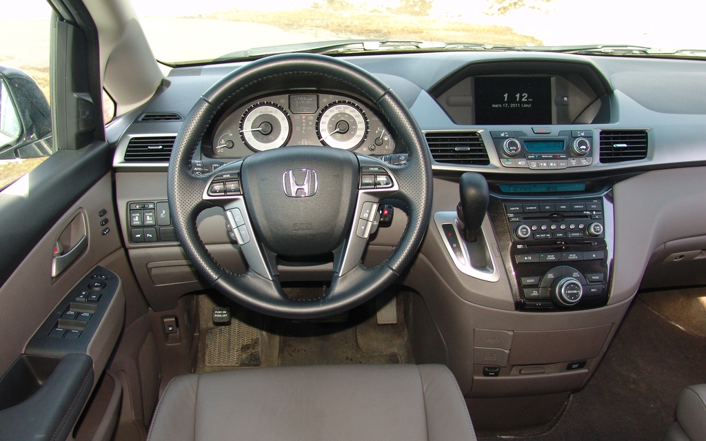 Honda Odyssey Touring 2011
