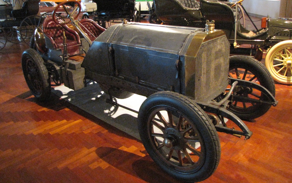 1906 Locomobile Old 16