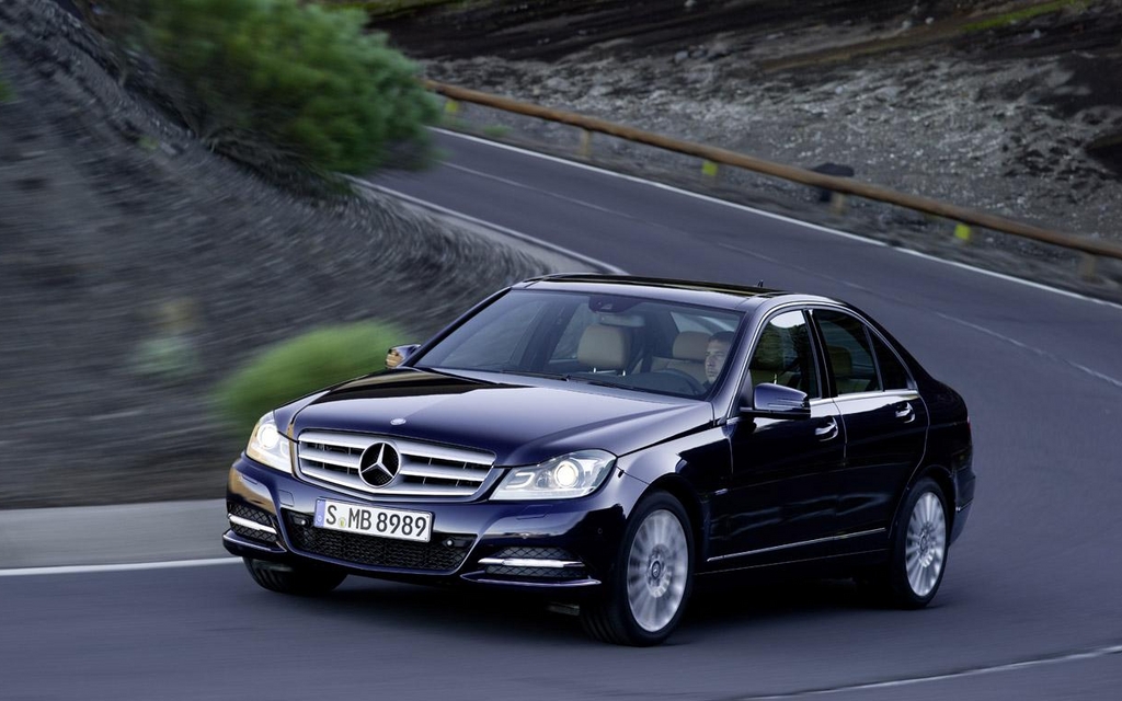 Mercedes-Benz C-Class C350 4MATIC Sedan 2012