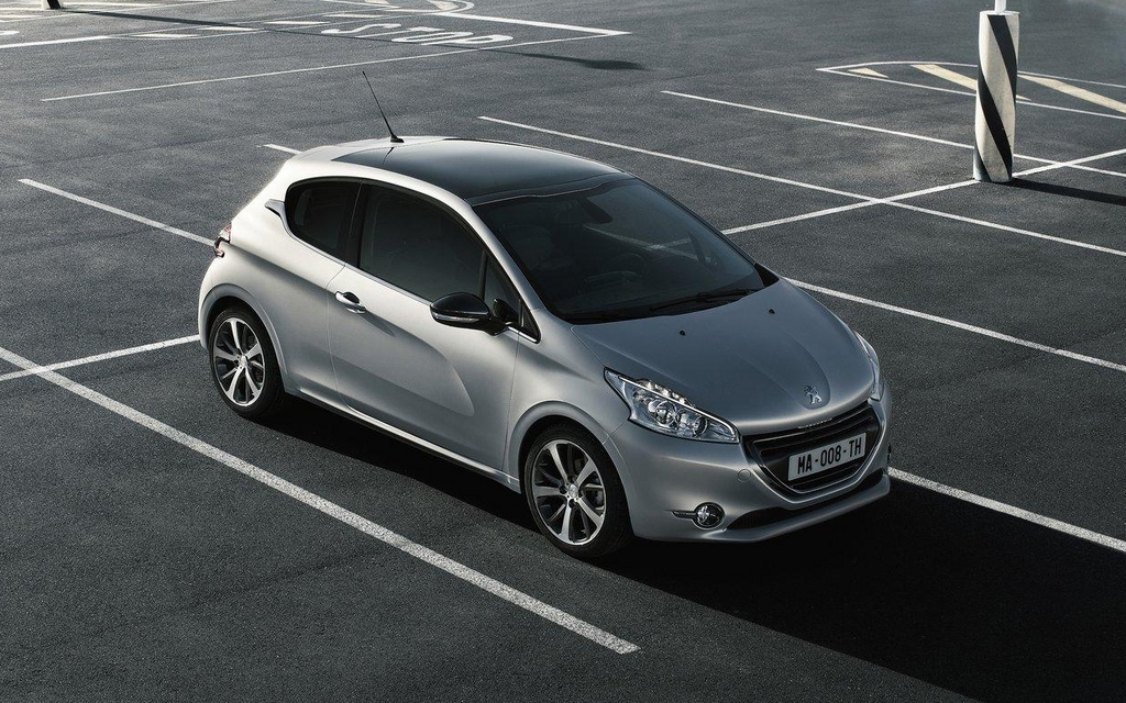 Peugeot 208 2012