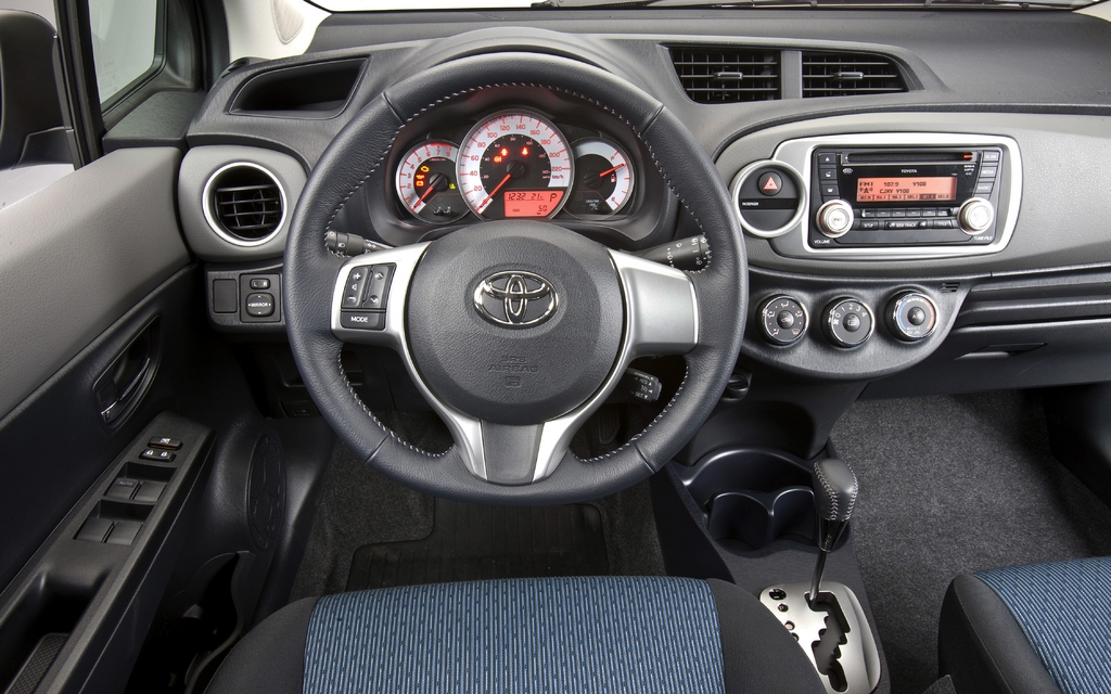 2012 Toyota Yaris hatchback  