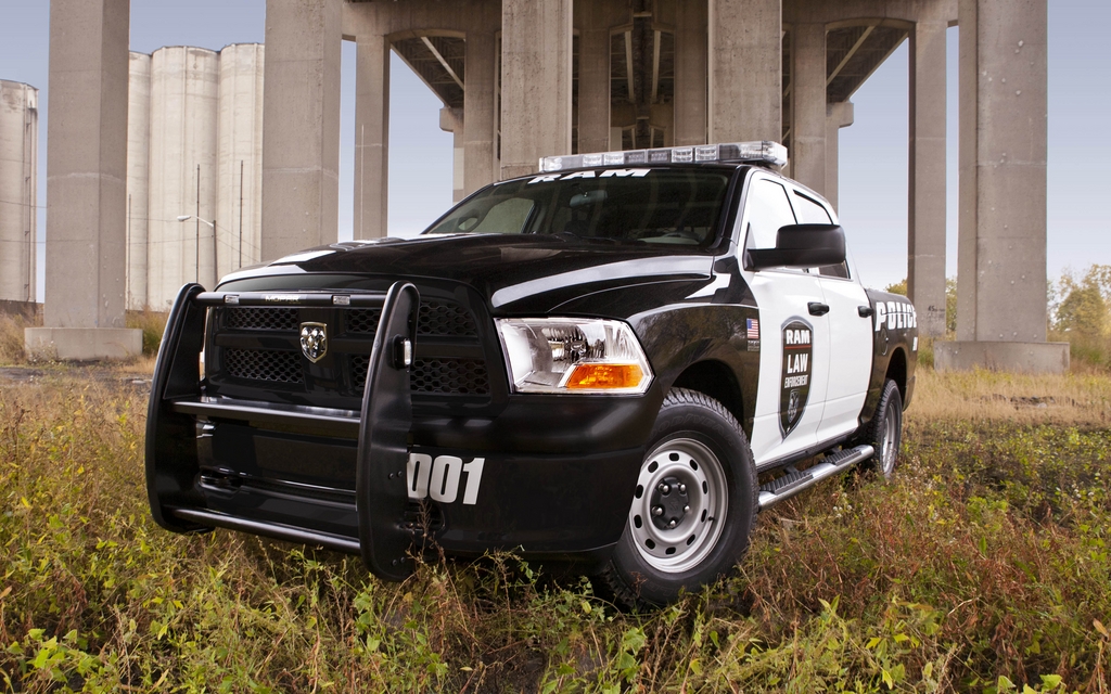 RAM 1500 Crew Cab 4x4 Special Services Police Truck
