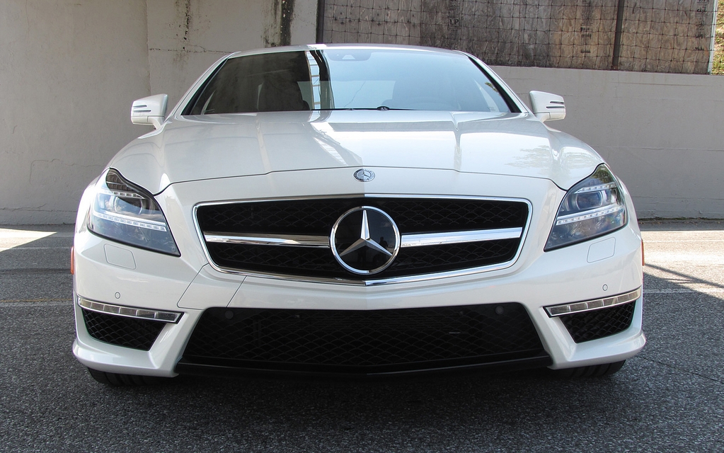 Mercedes-Benz CLS 63 AMG au circuit Sanair