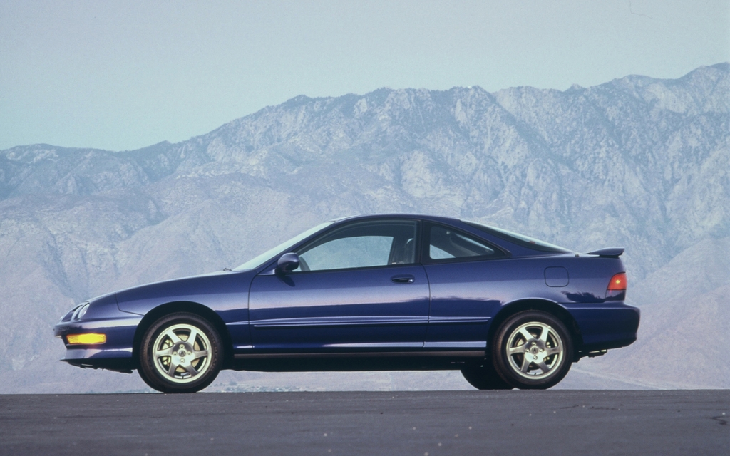 9.Acura Integra Coupé 1998