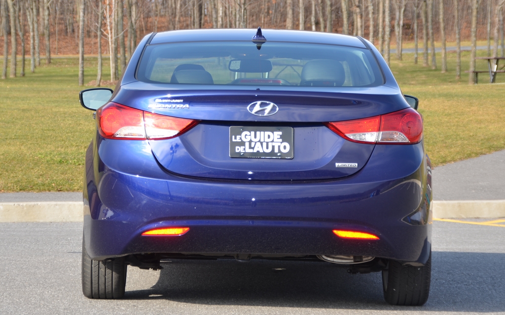 Hyundai Elantra Limited 2012