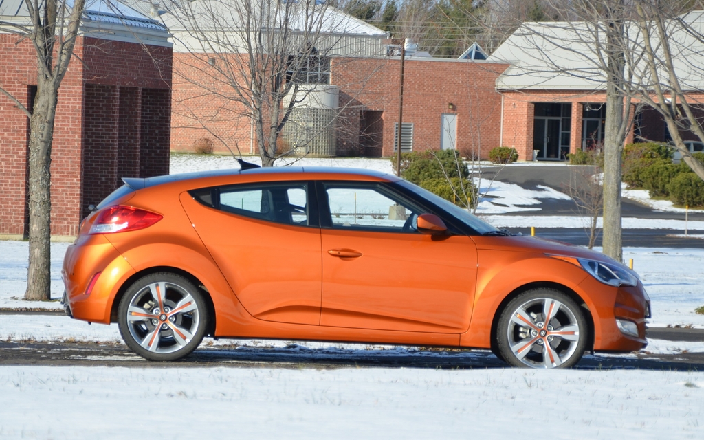 Hyundai Veloster 2012