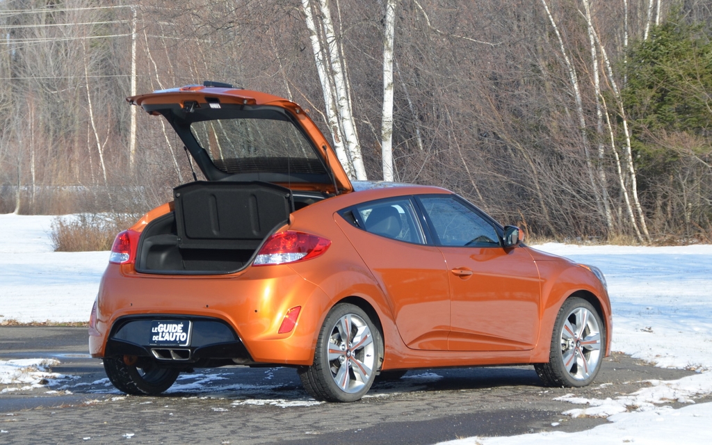 Hyundai Veloster 2012