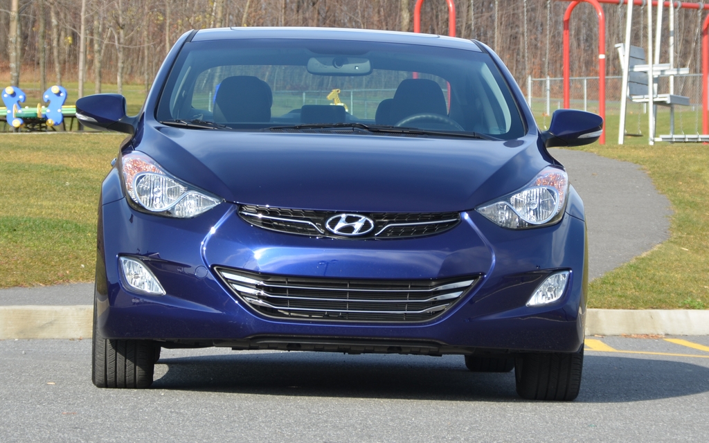 Hyundai Elantra Limited 2012