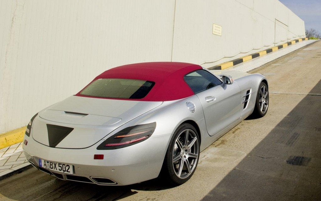 Mercedes-Benz SLS AMG Roadster