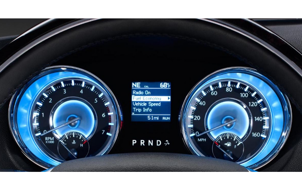 Chrysler 300: A tribute to American cars from the 70s 