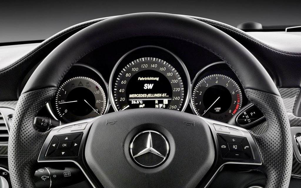Mercedes-Benz CLS: This brand usually goes with a three-dial design 