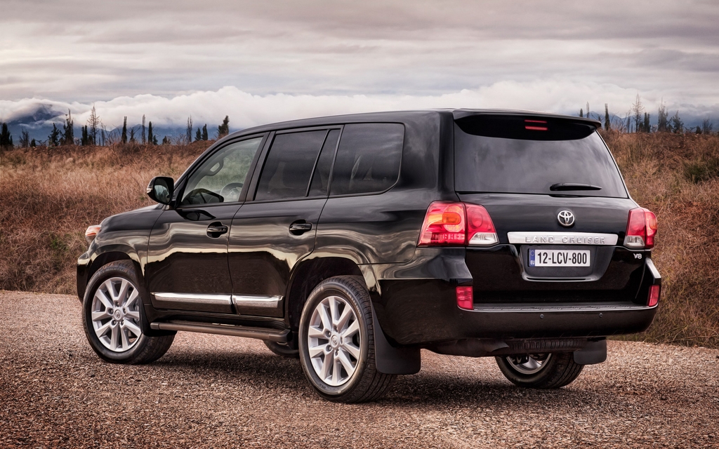 Toyota Land Cruiser 2013