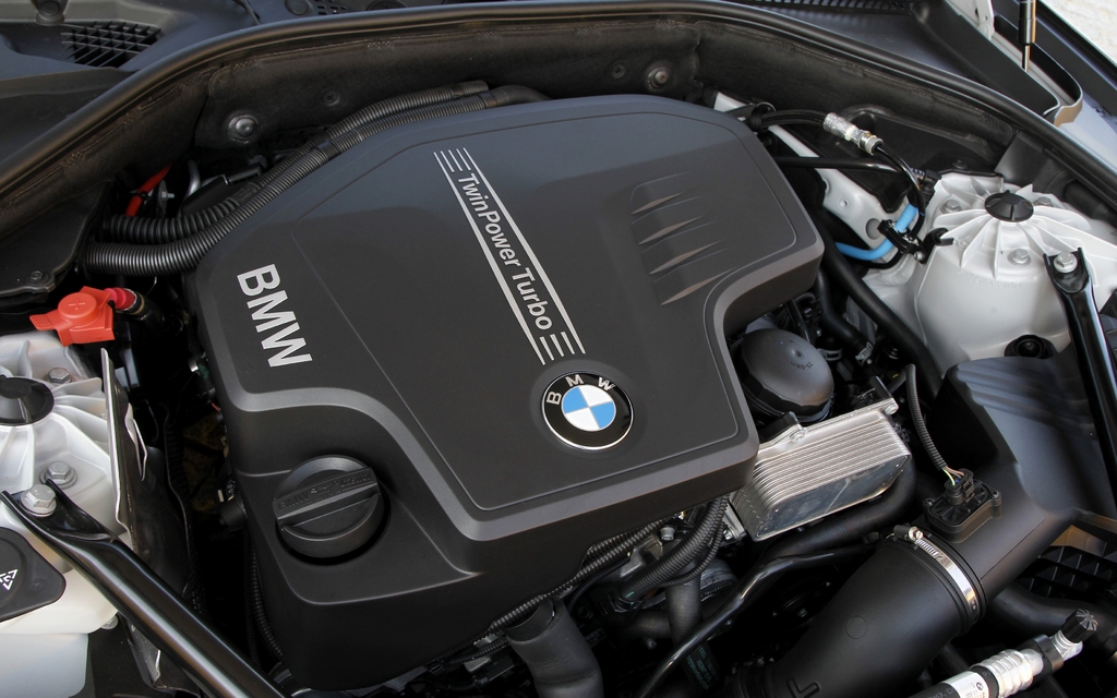4L de 2,0 litres, turbo de 241 chevaux (BMW 528i et Z4)