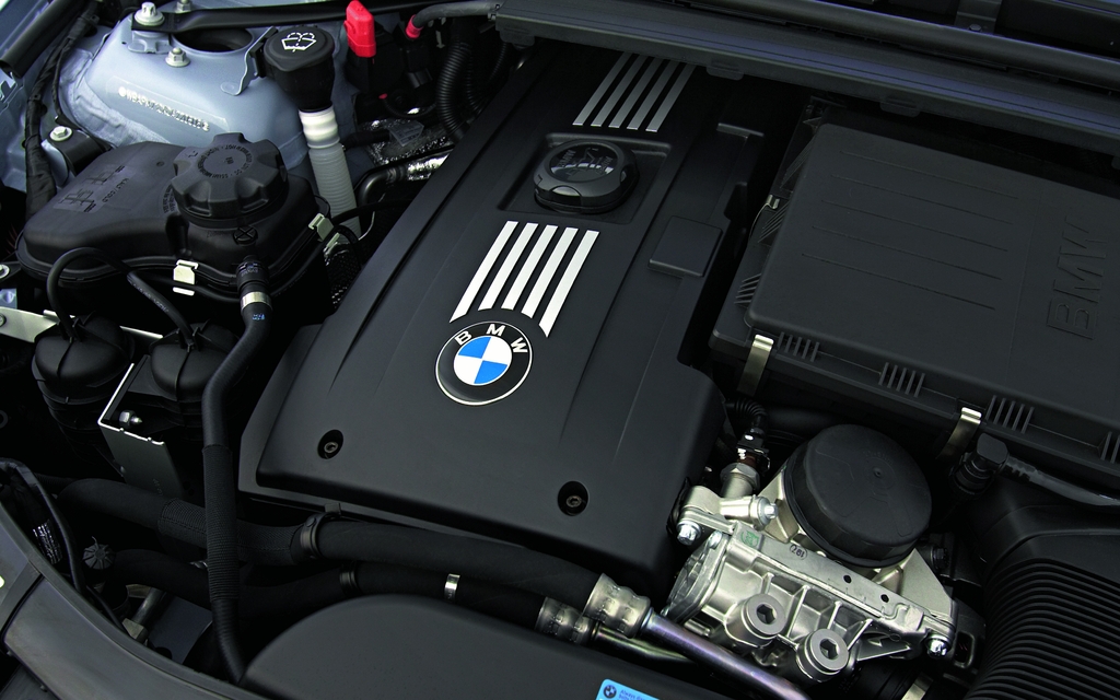 6L de 3,0 litres, turbocompressé de 300 chevaux (BMW 335i)