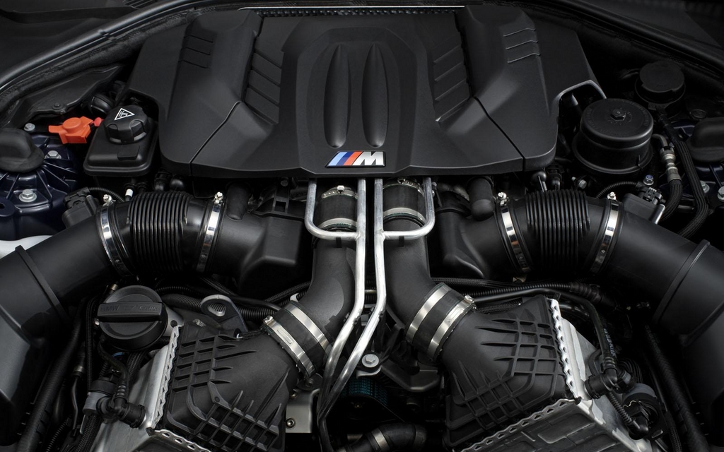 BMW M6 2013