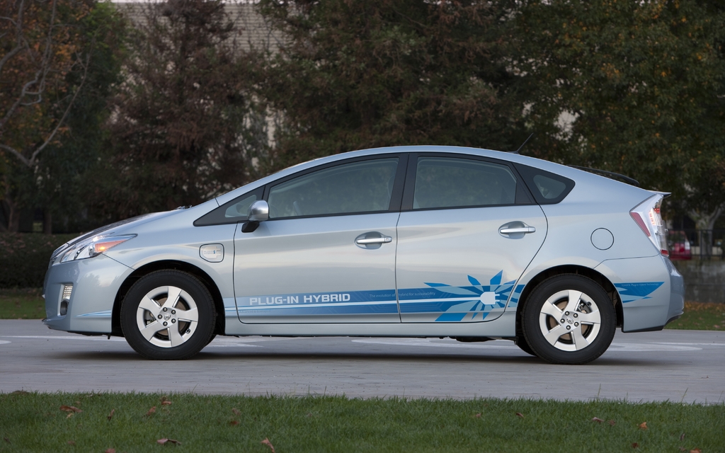 Toyota Prius PHV