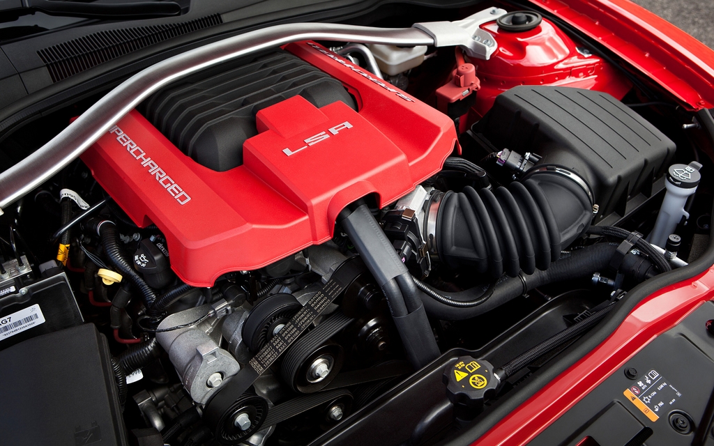 Le V8 compressé de 6,2 litres et 580 chevaux de la Camaro ZL1 2012