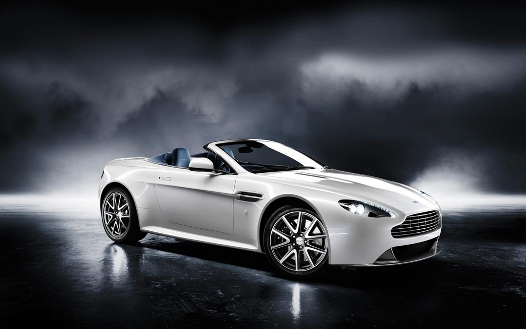 Roadster Aston Martin Vantage S 2012