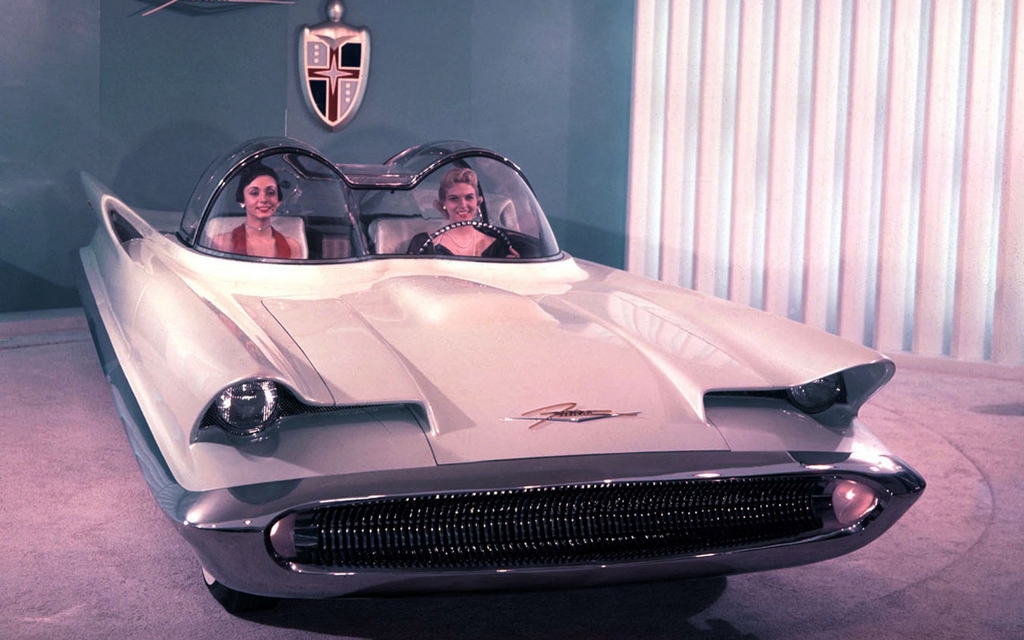 Voici la Lincoln Futura Concept qui fut à l'origine de la Batmobile