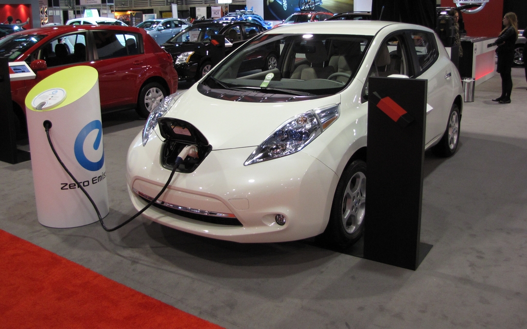 Nissan LEAF