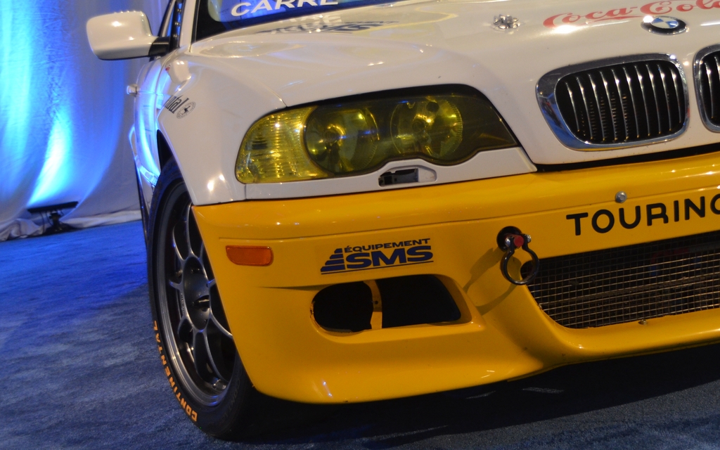 Une section est réservée aux voiture de course. Yeah!