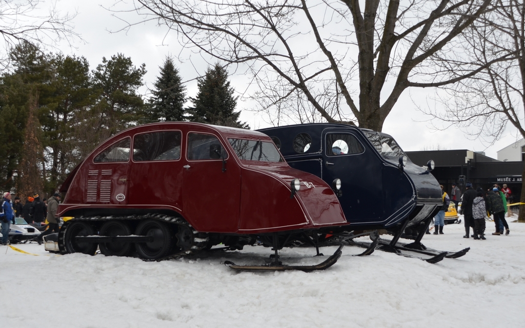 Un Bombardier B7 et le B12 1947 de l'ami Charles Bouchard