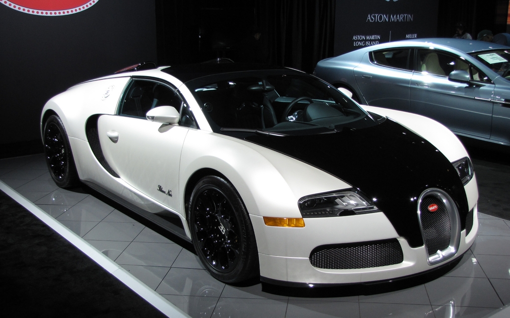 Bugatti Veyron Grand Sport Blanc Noir