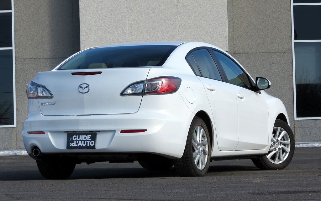 La Mazda3 GS 2012