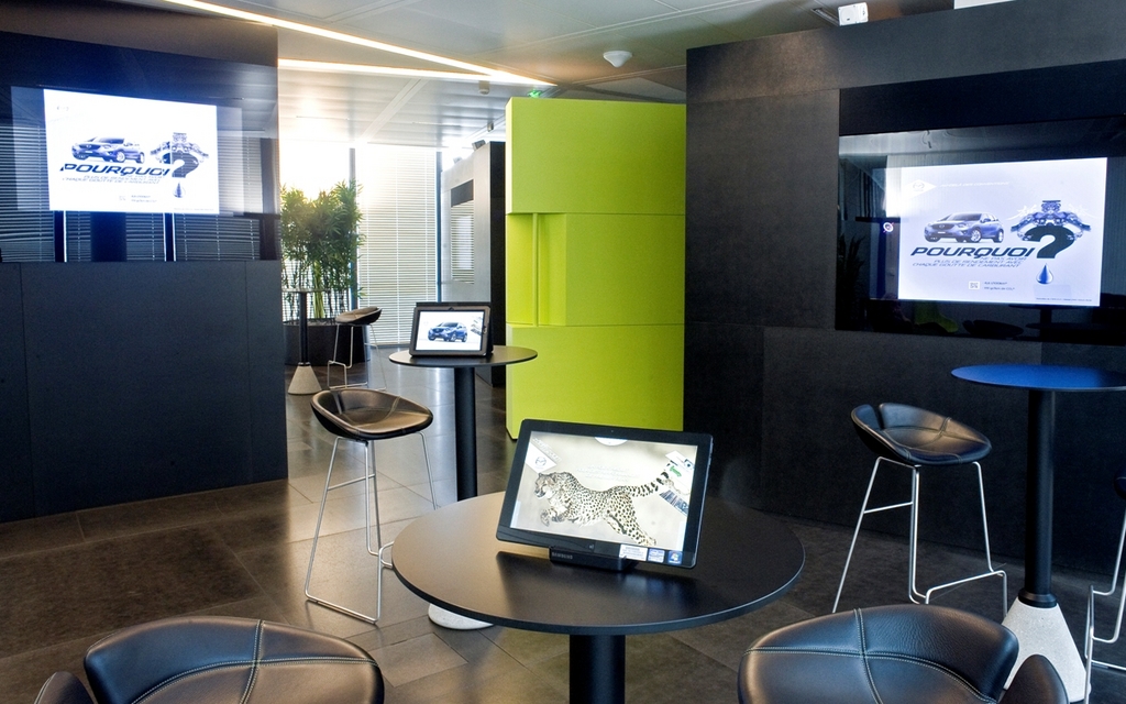 Le showroom virtuel de Mazda France et Microsoft