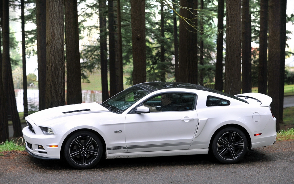The GT is powered by a 5.0-litre 420-hp V8 engine