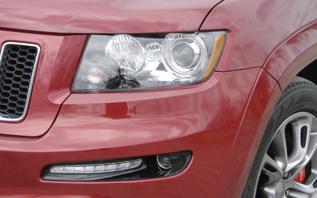 The Smart Beam system automatically adjusts the intensity of the headlights