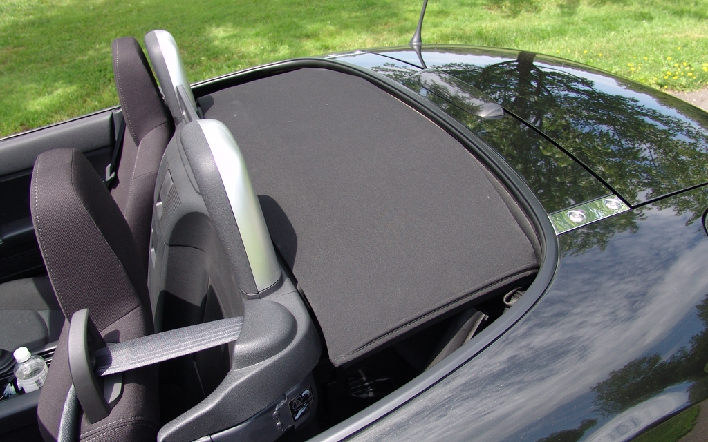 No cover above the hood. Simplicity is key.