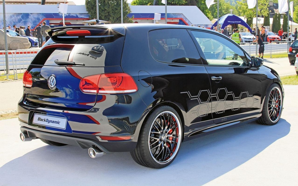 Volkswagen Golf GTI Black Dynamic Concept