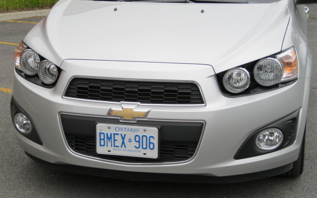 Chevrolet Sonic: the brand’s classic front grille