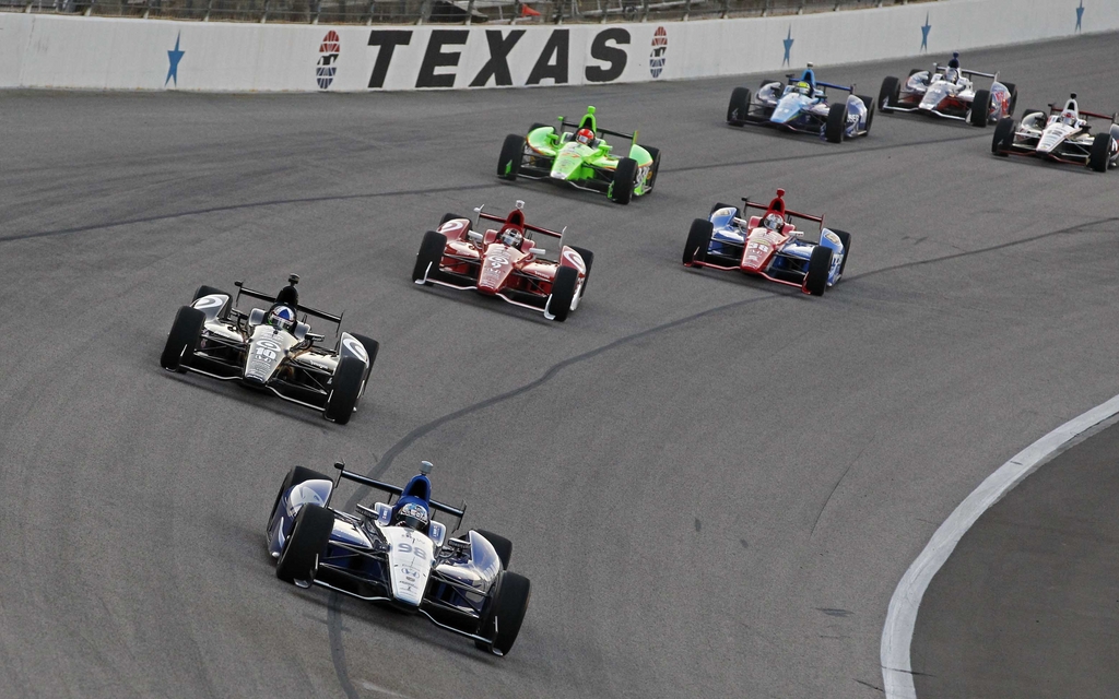 Photo: Phillip G. Abbott, LAT Photo USA