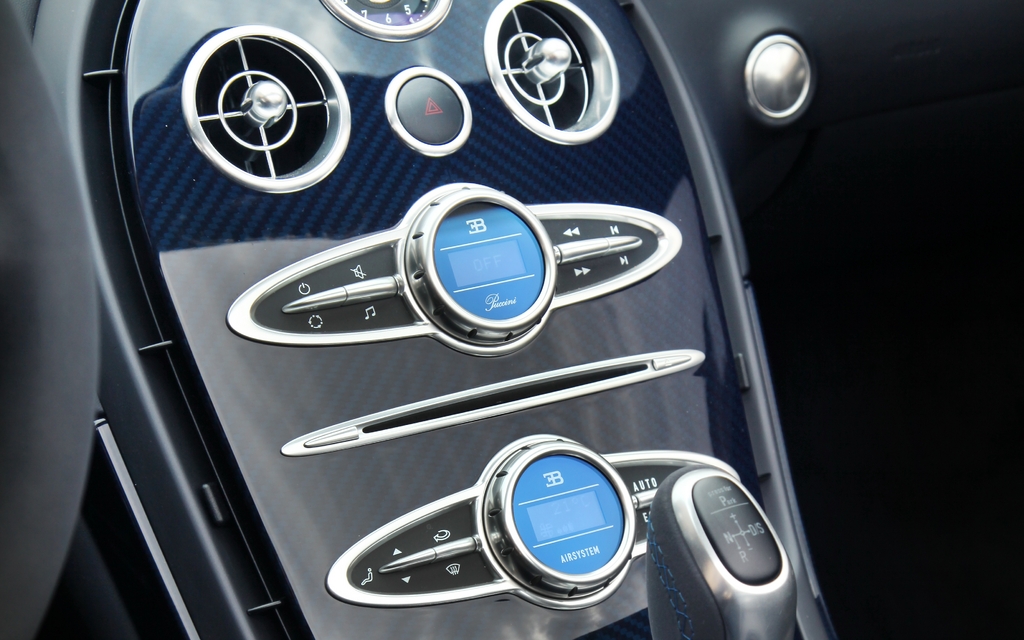 9 Puccini Sound System de 300 watts de la Bugatti Veyron Grand Sport