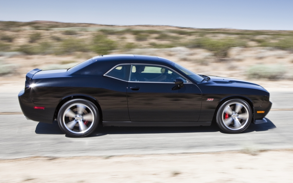 Dodge Challenger - On aurait pu croire à une Camaro moderne