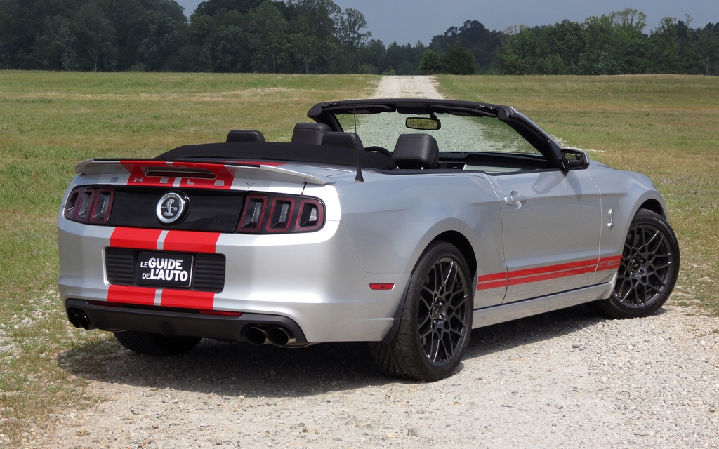 Ford Shelby GT500 convertible