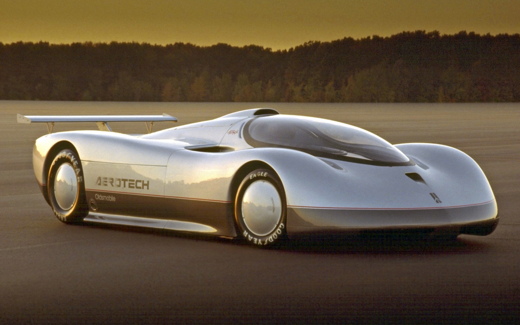 1987 Oldsmobile Aerotech Short-tail