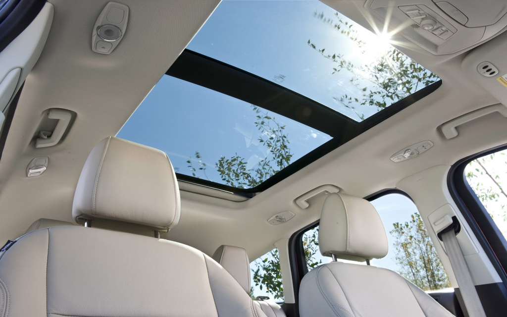 The panoramic roof is truly – panoramic.