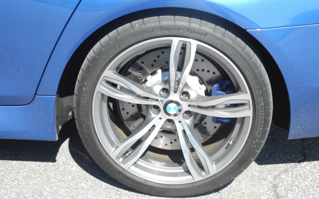 Exclusive rims, very powerful brakes