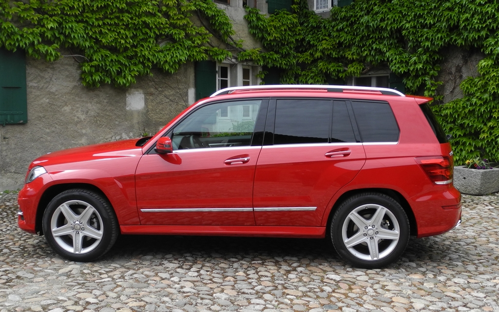 The new generation GLK still features a square shape